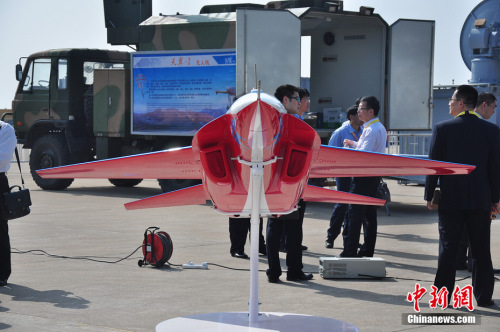 кI(y)չ{o˙Cꐺ塡z 