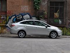 汽車之家 長安福特 新嘉年華 三廂 1.5手動運動型