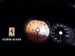 328f(wn)599 GTBЇ(gu)挢u(mi) ܇(ch)֮