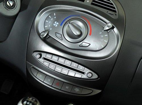 細節(jié)有待完善 試駕體驗奇瑞SUV瑞麒X1 汽車之家 細節(jié)有待完善 試駕體驗奇瑞SUV瑞麒X1 汽車之家