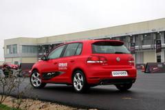 賽道小試牛刀 搶先試駕國(guó)產(chǎn)高爾夫GTI