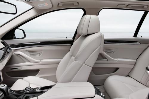 售約31.6萬起 全新寶馬5系旅行版細(xì)節(jié)