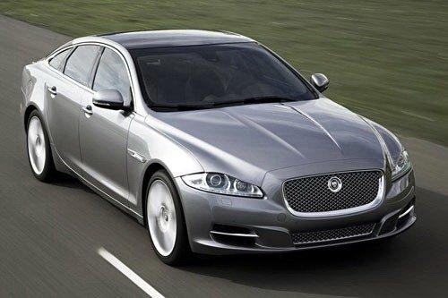 挑戰(zhàn)奢華極限 捷豹XJ3.0D決戰(zhàn)寶馬730D 汽車之家 挑戰(zhàn)奢華極限 捷豹XJ3.0D決戰(zhàn)寶馬730D 汽車之家