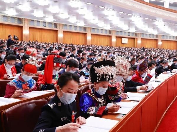 最高法報(bào)告：決不允許 “紙面服刑”、“提錢(qián)出獄”破壞公平正義