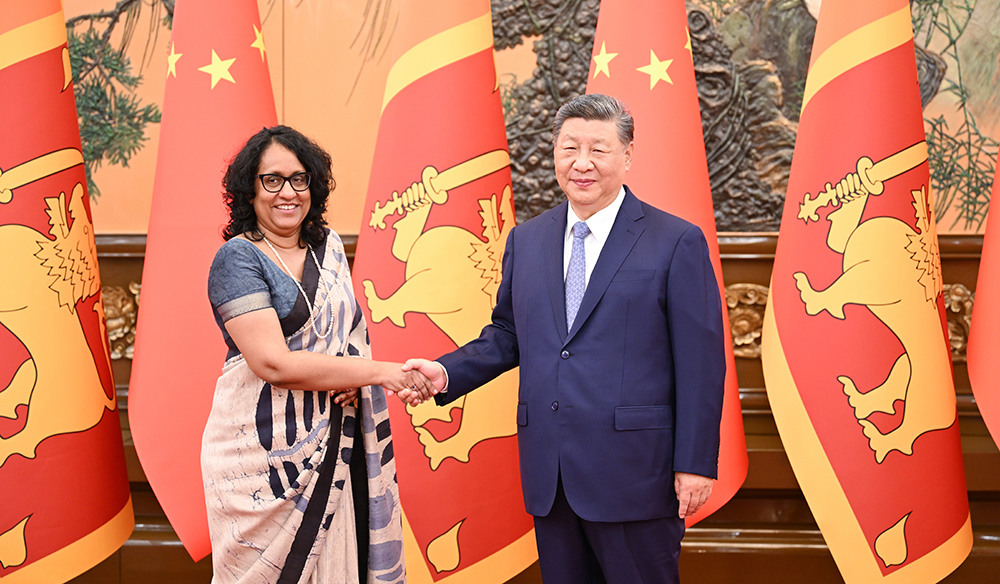 習(xí)近平會(huì)見(jiàn)斯里蘭卡總理阿馬拉蘇里亞