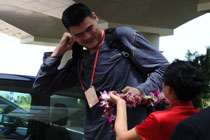 姚明抵達博鰲參加博鰲亞洲論壇2011年會